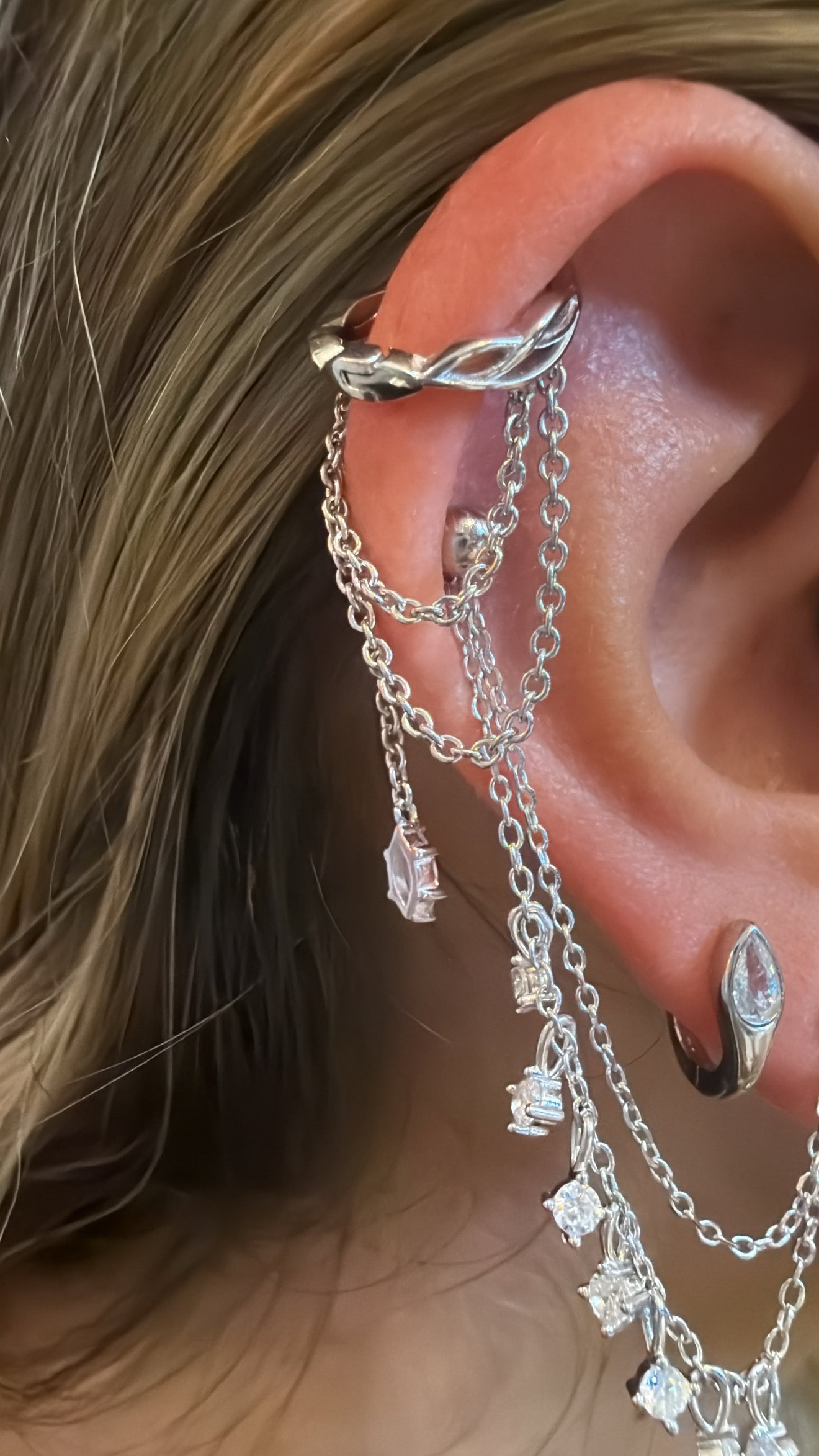 Iza Drop Halka Piercing