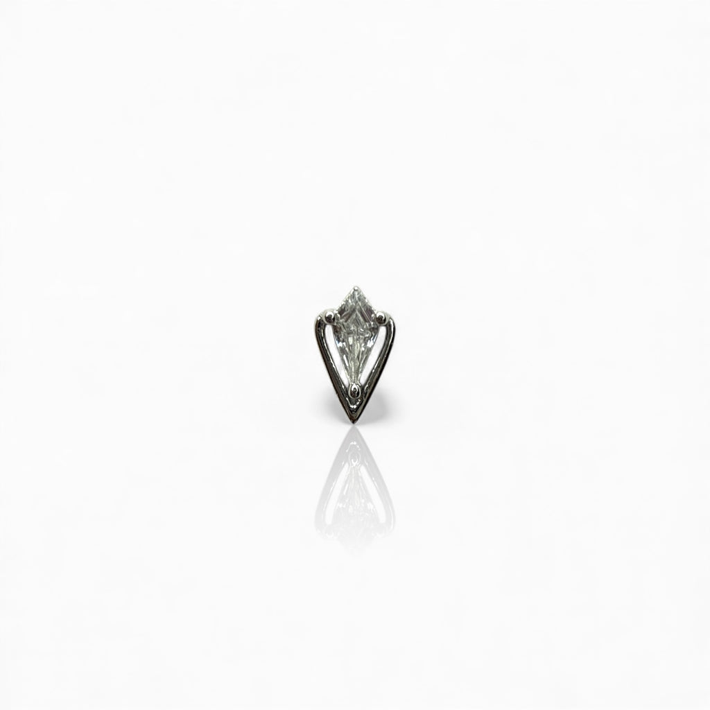 Merry Karo Piercing 2