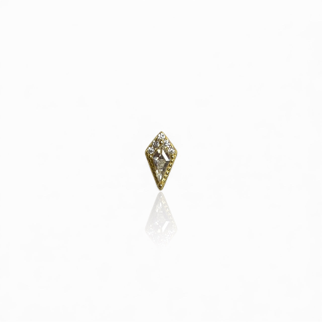 Merry Karo Piercing 3