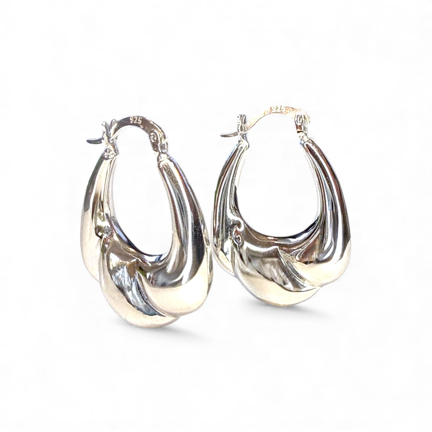 Merry Shell Halka Küpe