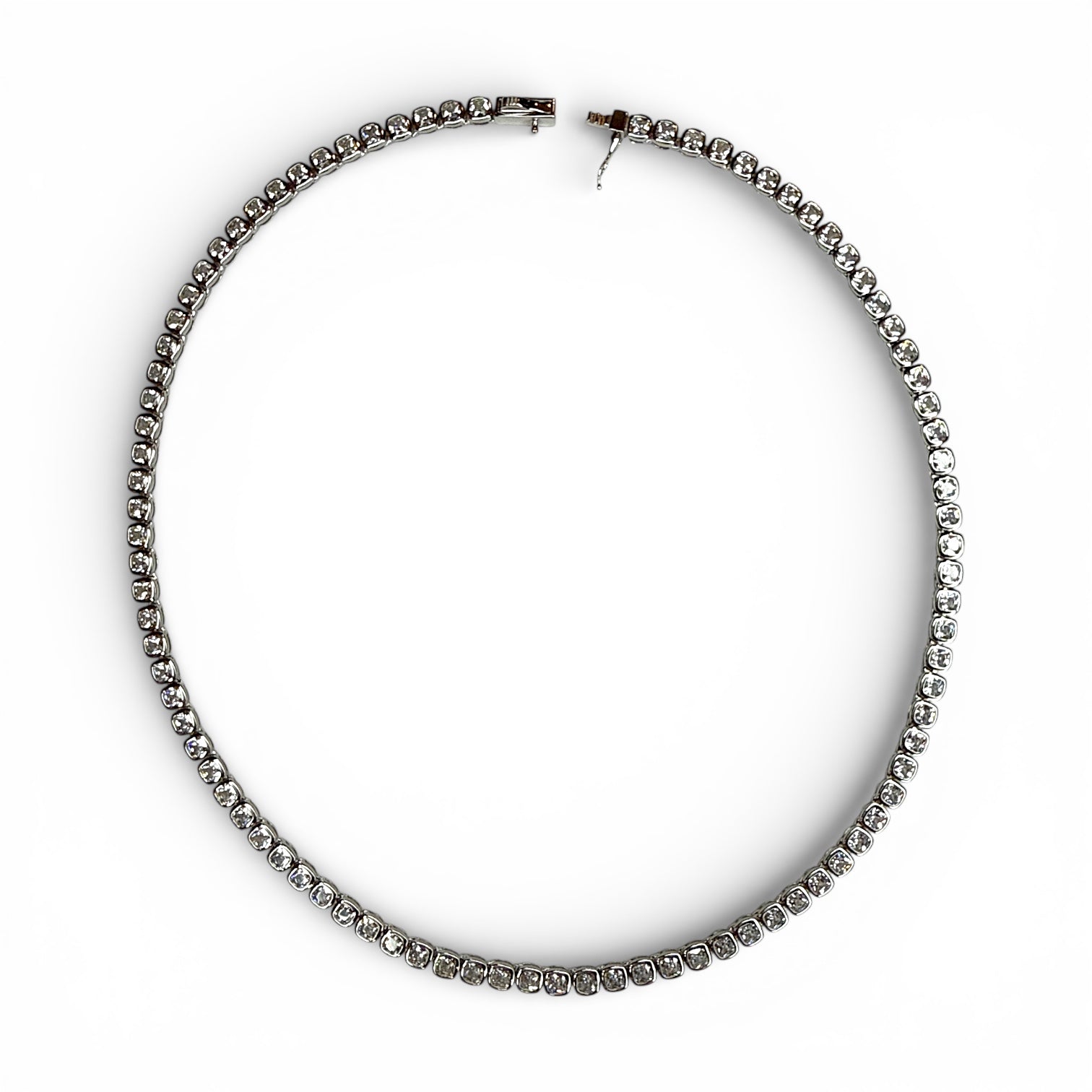 Merry Fav Suyolu Kolye