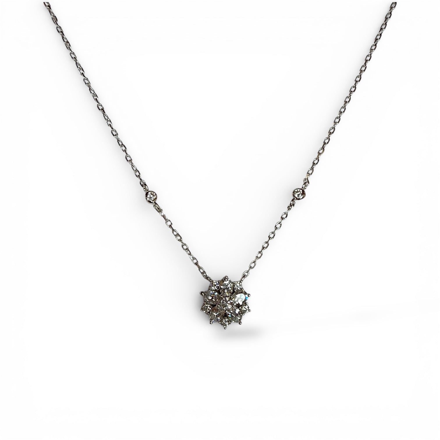 Merry Çiçek Kolye 2