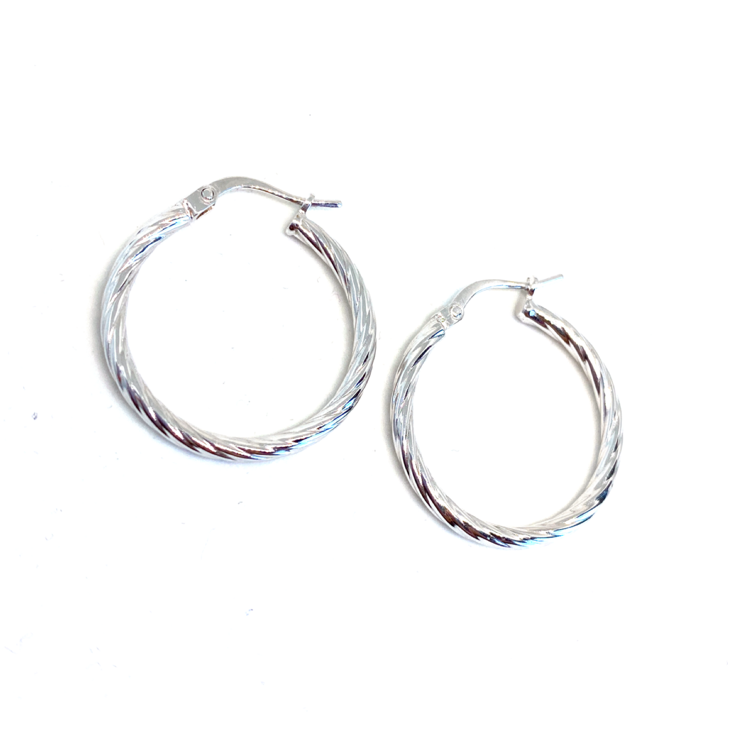 Kadın Gümüş Tırtıklı İnce Halka Küpe vintage Altın Görünümlü 925 ayar silver