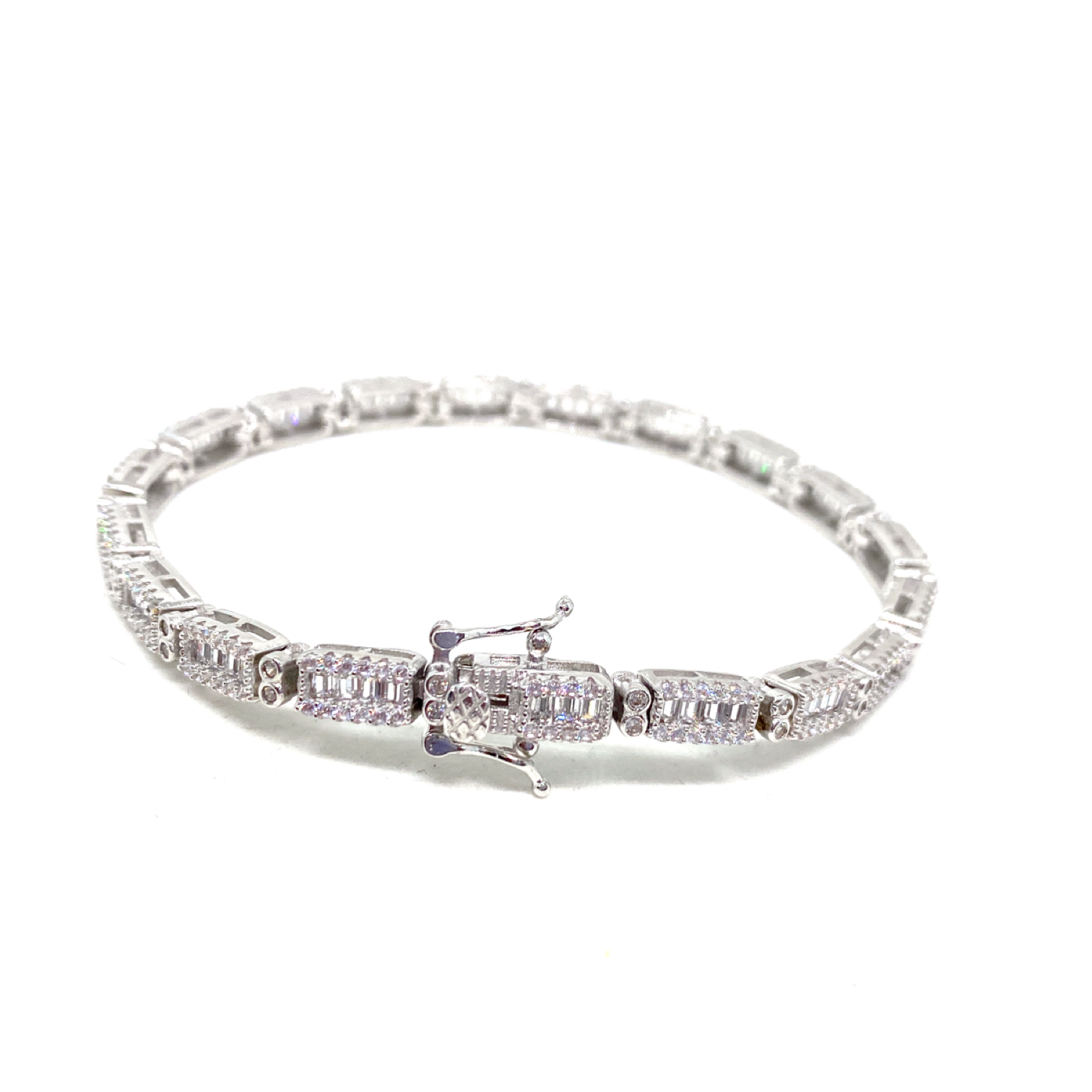 Kadın Gümüş İnce Baget Bileklik imitasyon Pırlanta Görünümlü 925 ayar silver