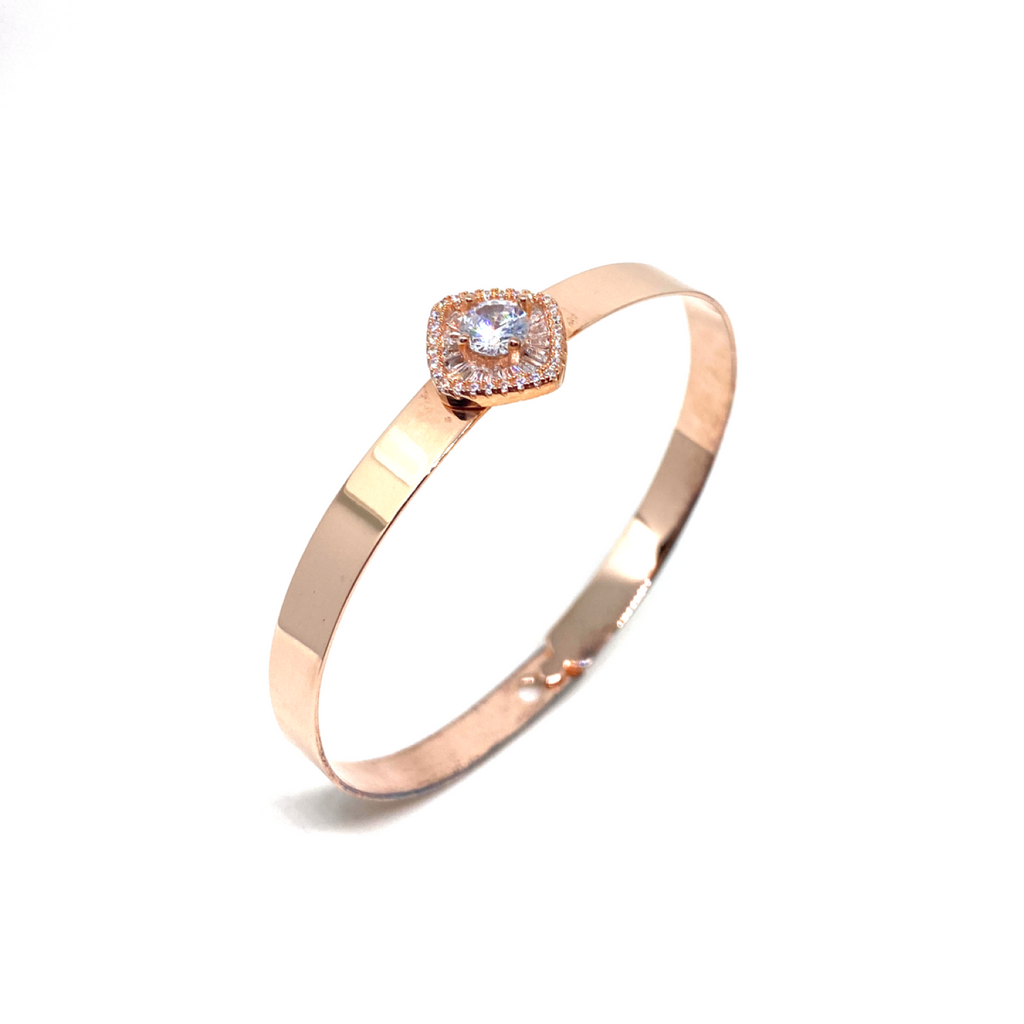 Kadın Gümüş Kare Baget Taşlı Kelepçe bilezik Pırlanta Görünümlü 925 ayar rose