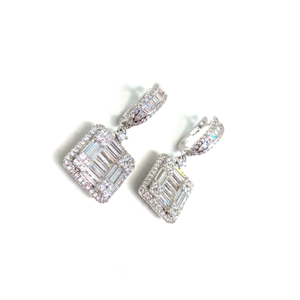 Kadın Gümüş Sallantılı Kare Baget Küpe imitasyon Pırlanta Görünümlü 925 ayar silver