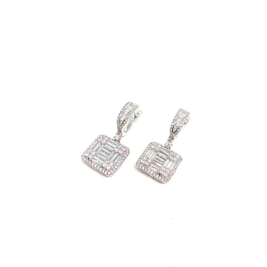 Kadın Gümüş Sallantılı Kare Baget Küpe imitasyon Pırlanta Görünümlü 925 ayar