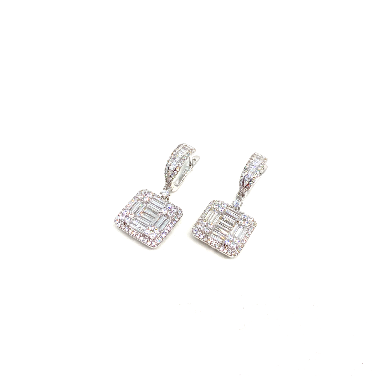 Kadın Gümüş Sallantılı Kare Baget Küpe imitasyon Pırlanta Görünümlü 925 ayar