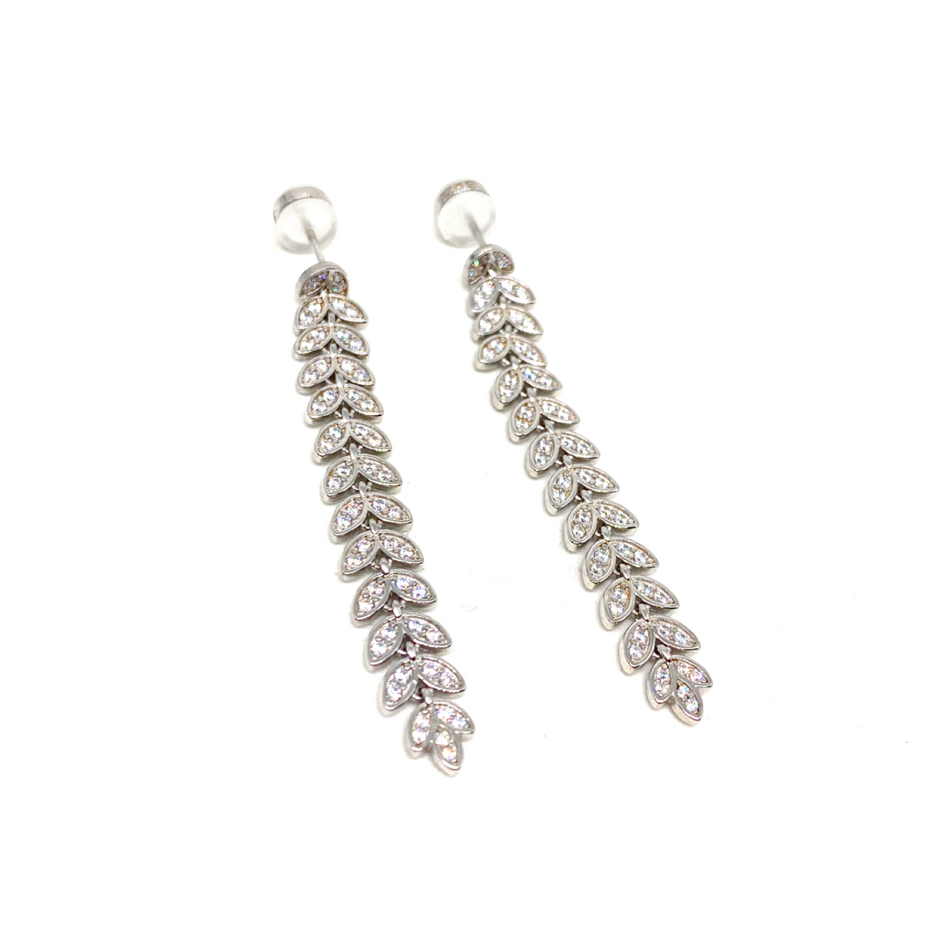 Kadın Gümüş Aşk Merdiveni Küpe Pırlanta Görünümlü imitasyon 925 ayar silver renk