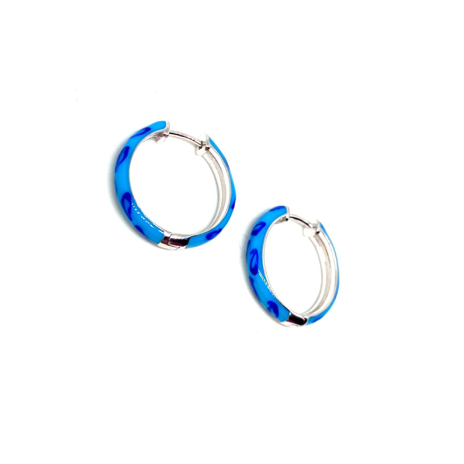 Kadın Gümüş Neon Halka Küpe Desenli renkli mavi 925 ayar mineli