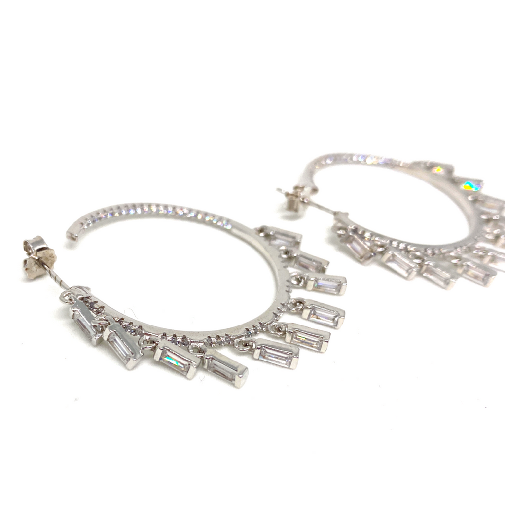 Kadın Gümüş Baget Taşlı Shakira Halka Küpe imitasyon Pırlanta Görünümlü 925 ayar