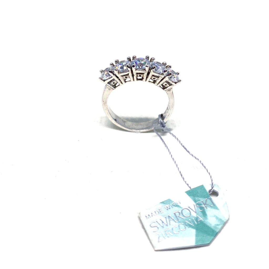 Swarovski Seri Beştaş Kutu Montür