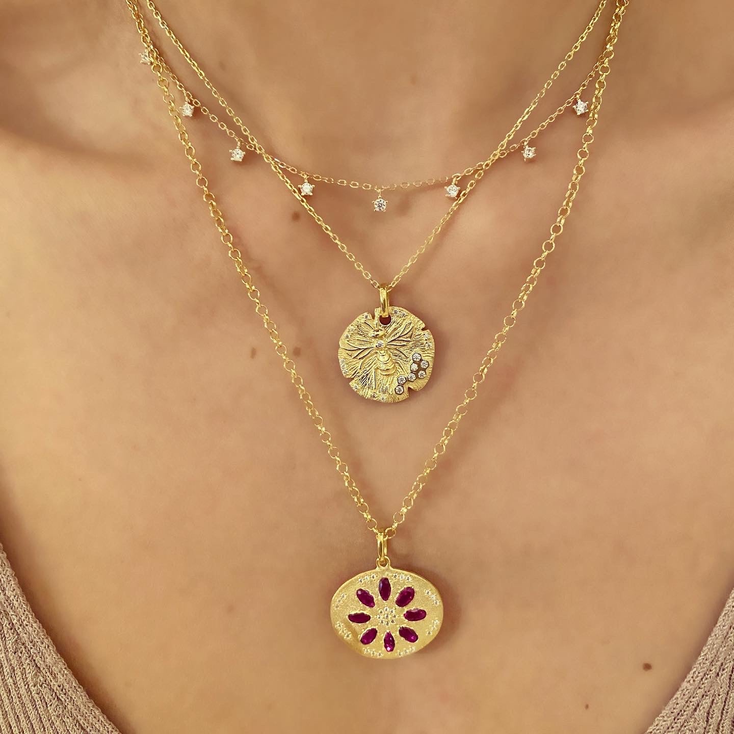 Minimal Taşlı Choker Kolye Tasma Altın Rengi 925 ayar gold Boyunda Duruşu kombin