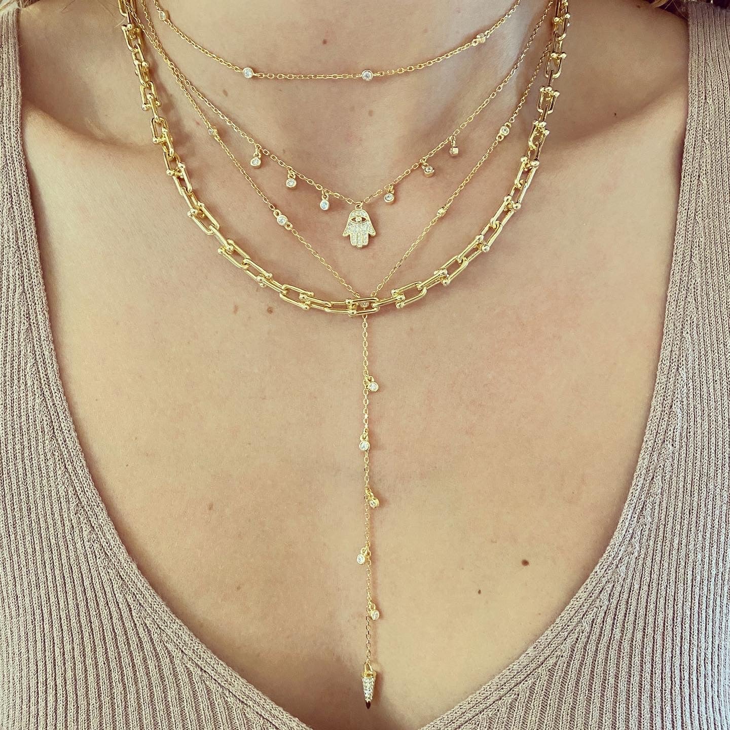 Kadın Gümüş Derin Y Kolye imitasyon Pırlanta Görünümlü 925 ayar Altın Rengi Gold renk Boyunda Duruşu kombin