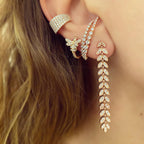 Kadın Gümüş Aşk Merdiveni Küpe Pırlanta Görünümlü imitasyon 925 ayar rose renk kulakta Duruşu kombin