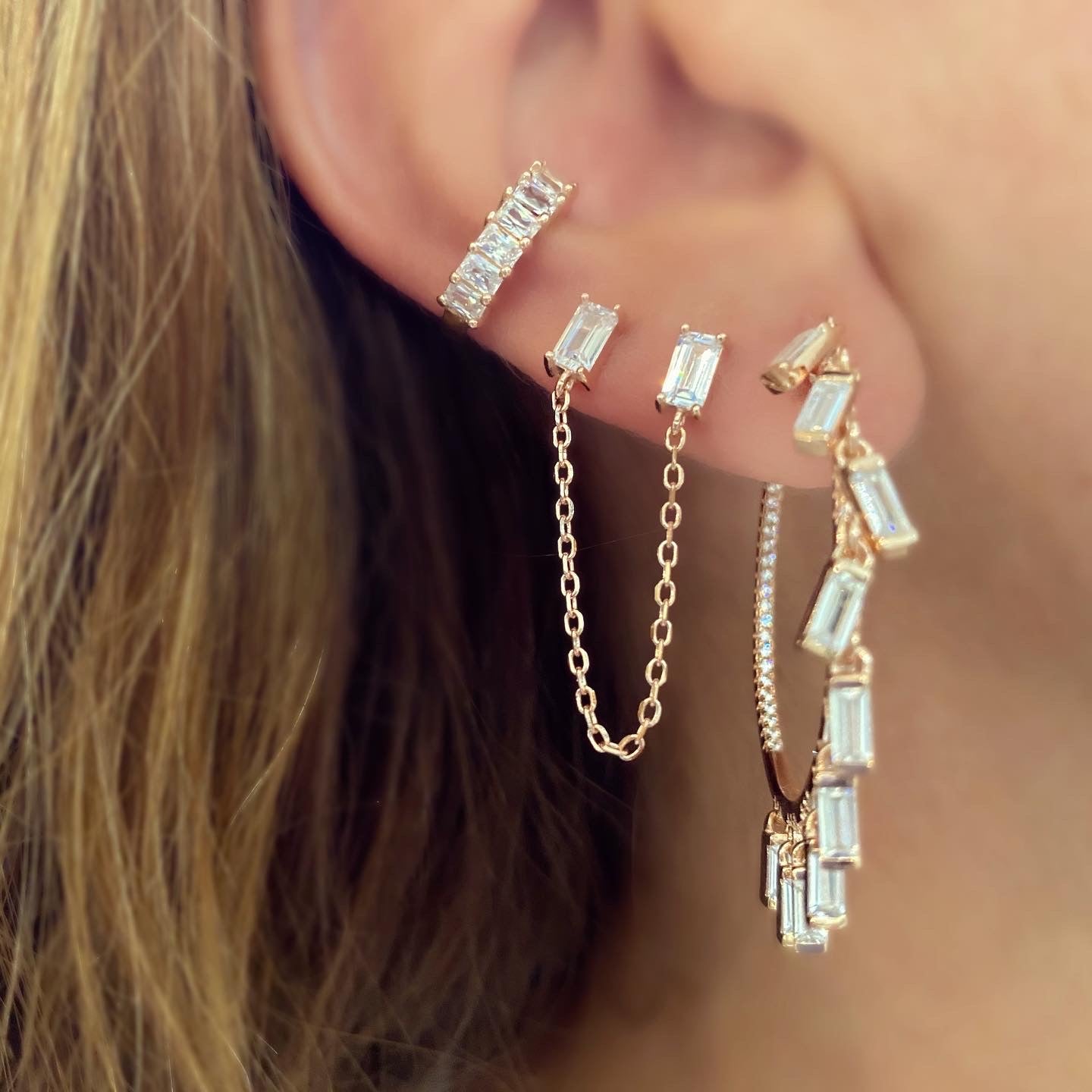 Kadın Gümüş Ara Zincirli Mini Baget Taşlı Küpe 2 iki delik 925 ayar